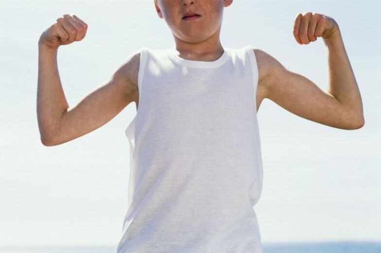 spēcīga pusaudžu un dzimumlocekļa palielināšanās 14 gadu vecumā